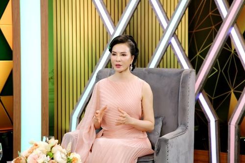 Á hậu Thanh Mai sau 31 năm đăng quang giờ ra sao?