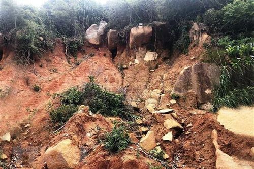 Thời tiết hôm nay ngày 25/7/2023: Tây Nguyên, Nam Bộ nguy cơ lũ quét sạt lở đất