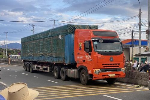 Khánh Hòa: Tai nạn giữa xe tải và xe đạp, 2 người tử vong tại chỗ