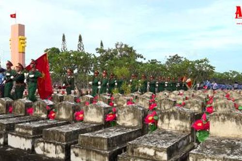 Tiễn đưa 108 hài cốt liệt sĩ về đất mẹ An Giang