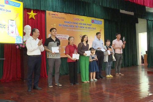 25 khách hàng trúng thưởng cuộc thi tiết kiệm điện