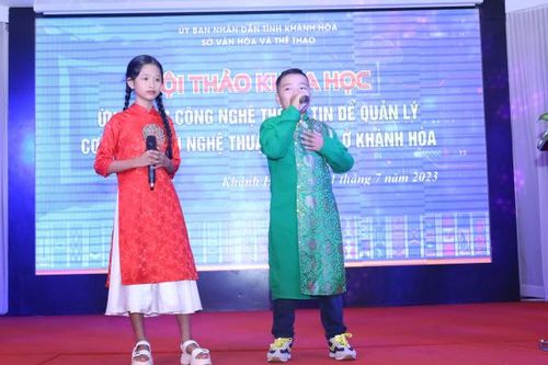 Câu hát bài chòi tiếp nối bay xa