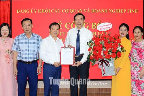 Gỡ khó phát triển đảng trong doanh nghiệp