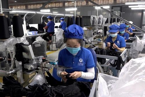 Thông qua 6 nghị quyết quan trọng thúc đẩy kinh tế - xã hội