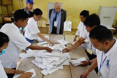 Đảng của ông Hun Sen thắng lớn với đại đa số ghế Quốc hội