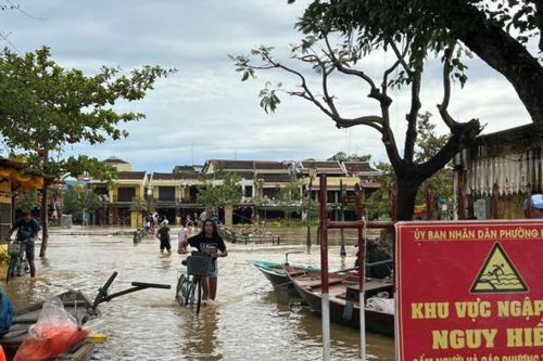 Lắp 'mắt thần' thông minh cảnh báo lũ lụt cho toàn phố cổ Hội An
