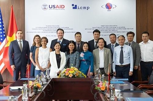 Hoa Kỳ cam kết giúp Việt Nam nâng cao năng lực giám định hài cốt