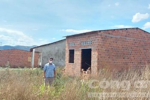 Vụ khu tái định cư thủy điện bị dân 'chê': Xác định trách nhiệm người liên quan