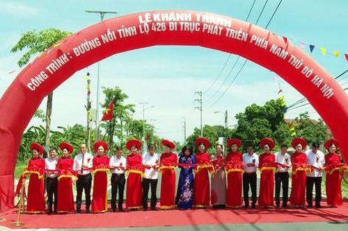 Ứng Hòa: Gắn biển công trình kỷ niệm 69 năm Ngày giải phóng huyện và chiến thắng Khu Cháy