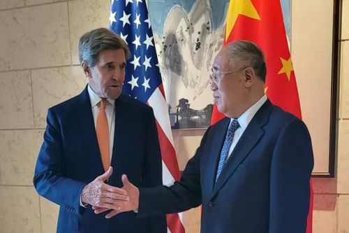 'Sứ giả khí hậu' John Kerry