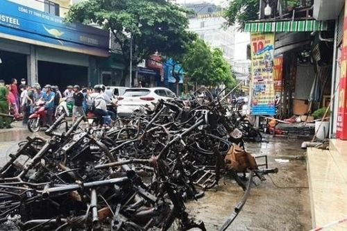 Khuyến cáo phòng chống cháy nổ khi sạc xe điện