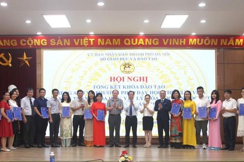 Nâng chuẩn Tiếng Anh cho giáo viên Hà Nội