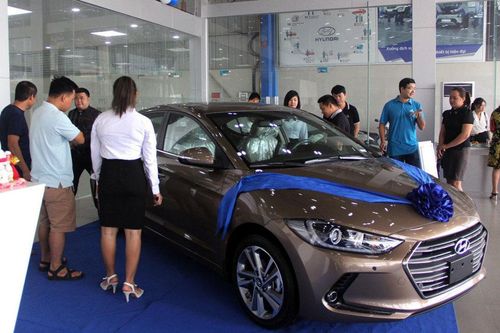 Giảm 50% phí trước bạ, sức tiêu thụ ô tô vẫn èo uột