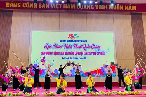 Ba Vì: Liên hoan Nghệ thuật quần chúng mừng 55 năm ngày thành lập huyện