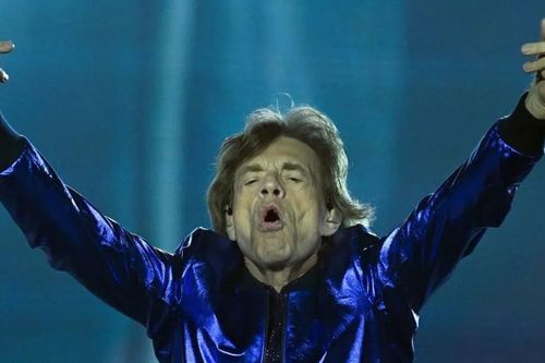 Thủ lĩnh Rolling Stones Mick Jagger tròn 80 tuổi - Từ kẻ nổi loạn trở thành hiệp sĩ