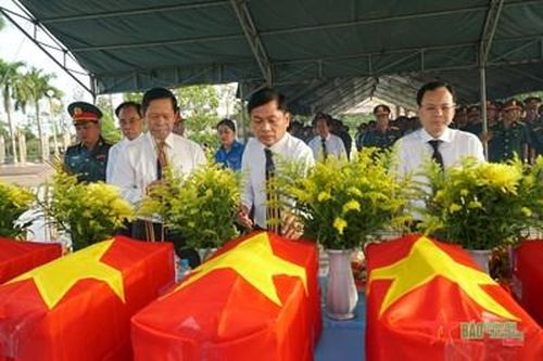 Cần Thơ và An Giang tổ chức lễ truy điệu, cải táng hài cốt liệt sĩ
