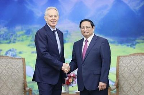 Thủ tướng Phạm Minh Chính tiếp cựu Thủ tướng Anh, Chủ tịch điều hành Viện Tony Blair vì sự thay đổi toàn cầu
