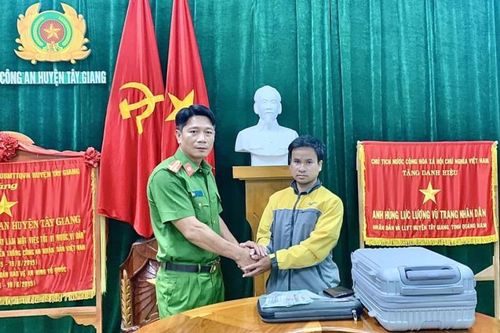 Anh cán bộ Bưu điện tốt bụng!