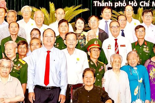 Tiếp tục thực hiện tốt chính sách người có công