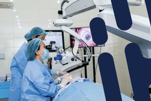 Quá tải bệnh nhân mổ thay thủy tinh thể ở Bệnh viện Mắt TPHCM