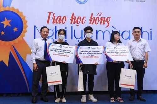 Sự tiếp sức quý báu