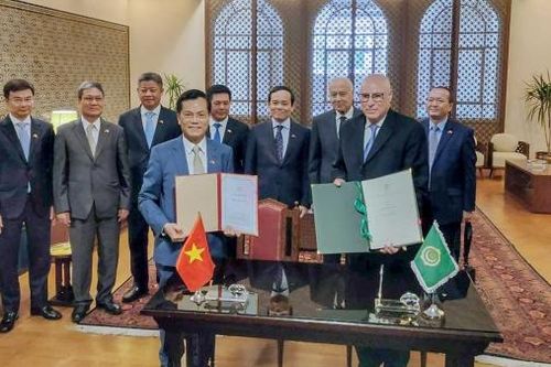 Việt Nam và Liên đoàn Arab ký thỏa thuận hợp tác