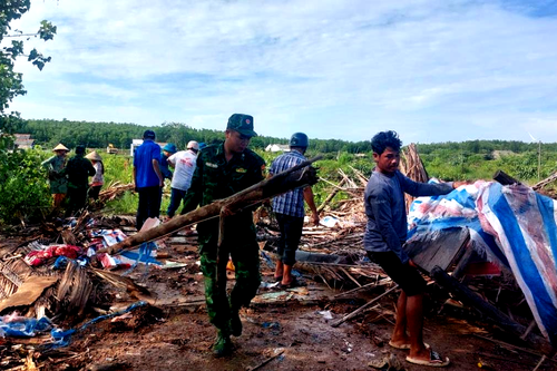 BĐBP Sóc Trăng: Giúp dân khắc phục hậu quả thiên tai