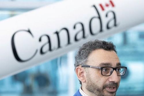 Thêm 3 thành viên nội các Canada từ chức