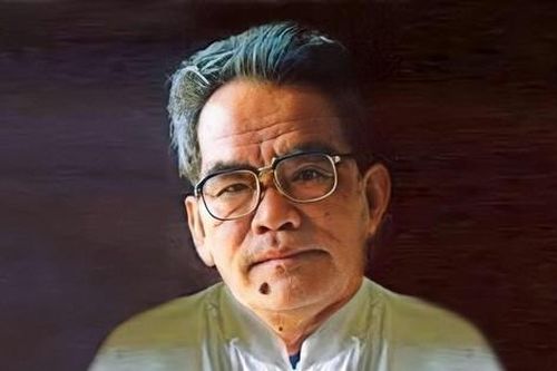 Nhà văn Hoàng Phủ Ngọc Tường về với dòng sông