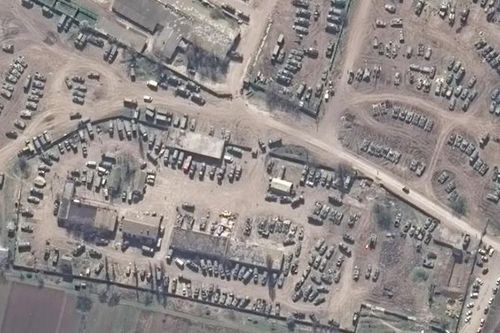 Bãi đậu hàng trăm xe quân sự của Nga bị Ukraine tấn công bằng tên lửa hành trình