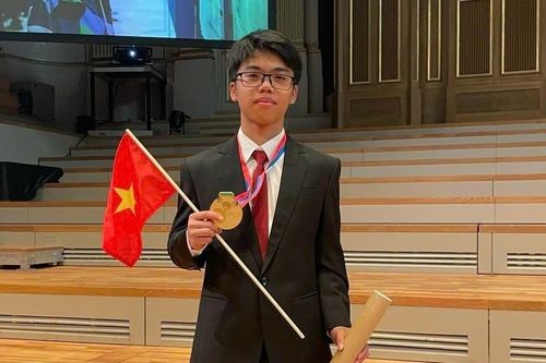 Sự cố trước kỳ thi của nam sinh giành Huy chương Vàng Olympic Hóa học