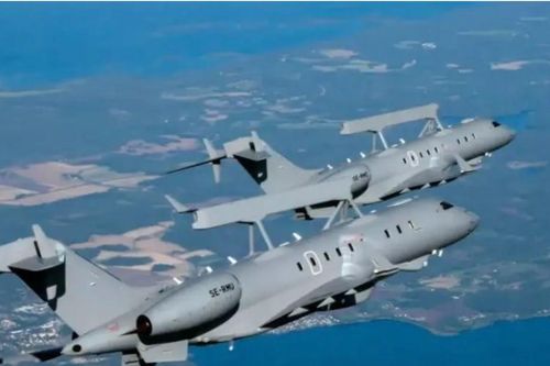 Ba Lan mua máy bay cảnh báo sớm để bảo vệ sườn phía đông của NATO