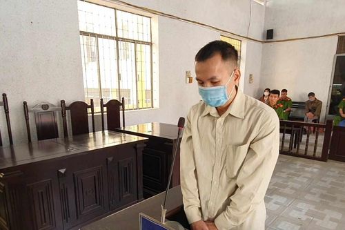 Ghen tuông, dùng dao đâm 2 người bạn của vợ trọng thương rồi tự sát