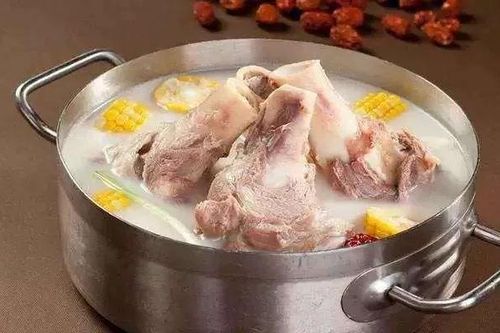 Hầm xương chỉ cần nhớ 3 điều này, nước thơm nức trắng trong như sữa