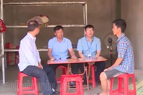 Ðiện Biên Ðông tập trung làm nhà đại đoàn kết cho hộ nghèo