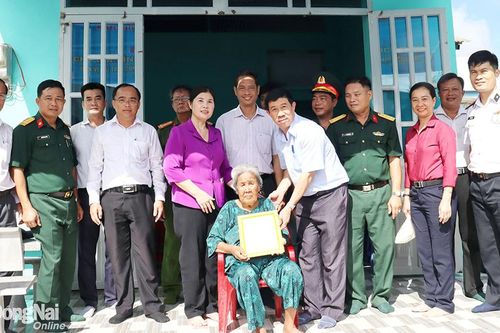 Chú trọng chăm lo đời sống người có công