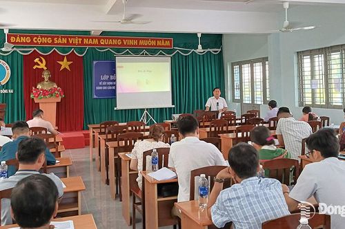 Tập huấn công tác quản lý nhà nước về hợp tác xã