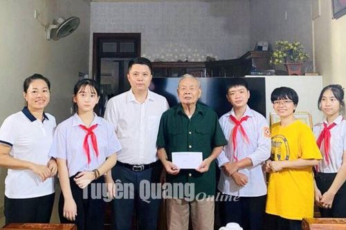 Giáo dục truyền thống cho học sinh