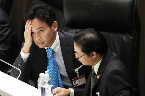 Quốc hội Thái Lan hoãn bỏ phiếu bầu thủ tướng mới, chờ phán quyết của tòa án