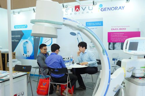 Hơn 400 doanh nghiệp tham dự triển lãm quốc tế y dược 2023