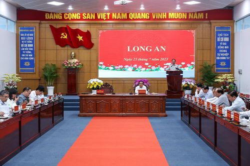 Long An hướng tới nhóm 10 địa phương có quy mô kinh tế lớn nhất cả nước