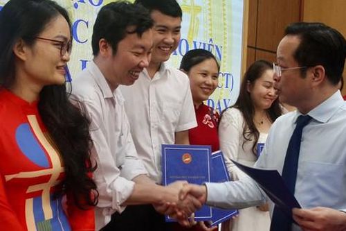 100 giáo viên Hà Nội được đào tạo nâng trình độ giảng dạy tiếng Anh