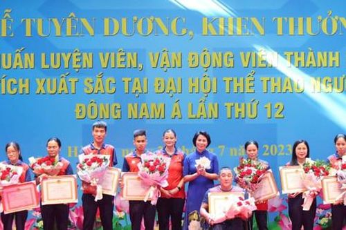 Hà Nội tuyên dương, khen thưởng VĐV, HLV người khuyết tật đạt thành tích xuất sắc