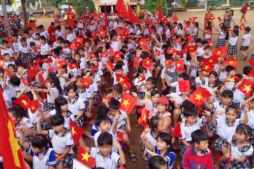 TP.HCM quy định mức thu tối đa hàng loạt khoản thu tại trường công lập
