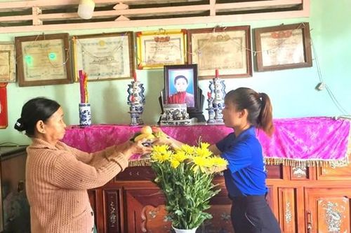 Quảng Ngãi: Ấm lòng những bữa cơm tri ân tại gia đình Mẹ Việt Nam anh hùng