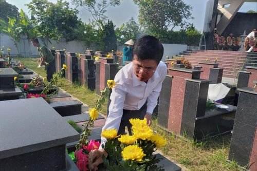Huyện Quốc Oai dâng hương, tưởng nhớ các Anh hùng liệt sĩ
