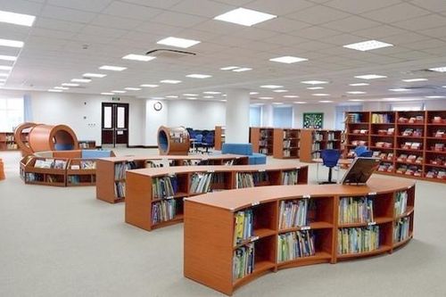 Hơn 9.000 học sinh trung học đang học tại các cơ sở giáo dục có yếu tố nước ngoài