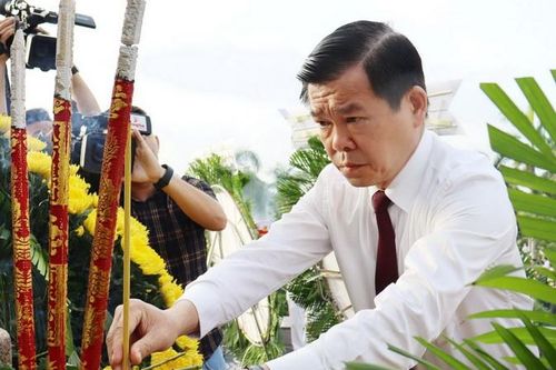 Đồng Nai phát động đợt chăm lo gia đình chính sách