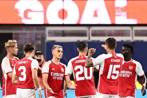 Arsenal rời Mỹ bằng chiến thắng ấn tượng 5-3 trước Barcelona