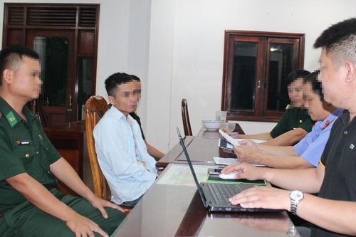 Bắt đối tượng lừa bán 2 thiếu nữ vào cơ sở massage kích dục